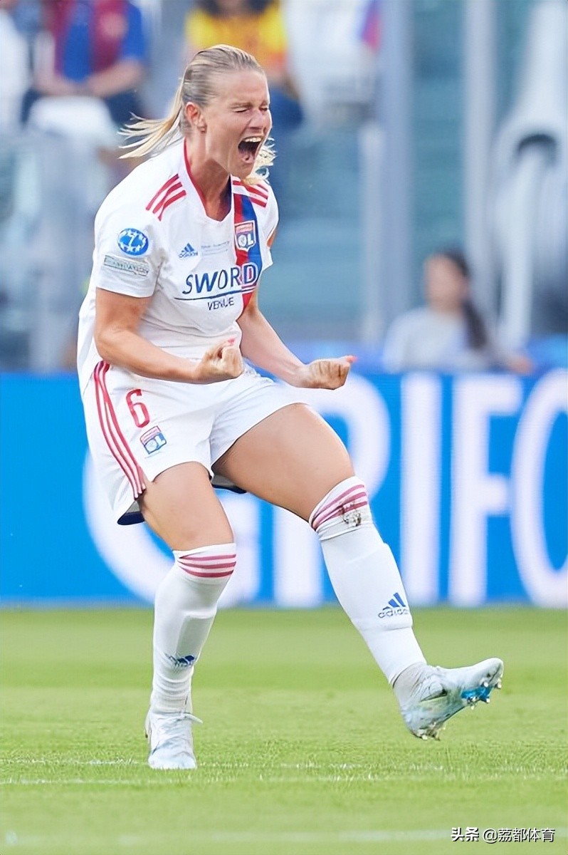 最美足球女运动员,世界十大美女足球运动员