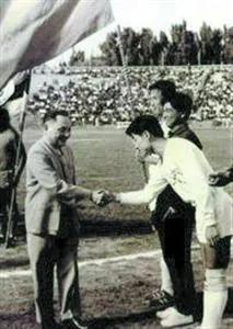 领袖们的足球往事，毛主席也曾做过守门员