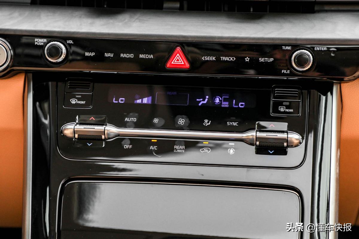 起亚第四代嘉华功能使用讲解,起亚第4代越界mpv怎么样