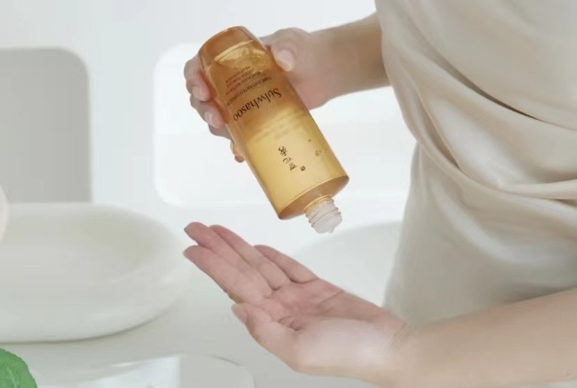 水乳应该选择什么功能的护肤品,给40岁以上妈妈的抗皱抗衰水乳