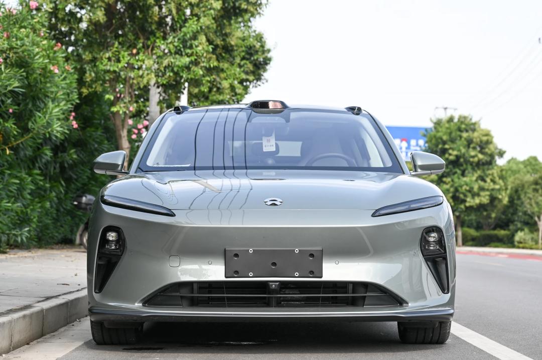 新款蔚来et5深度测评,十几万买蔚来et5旅行版