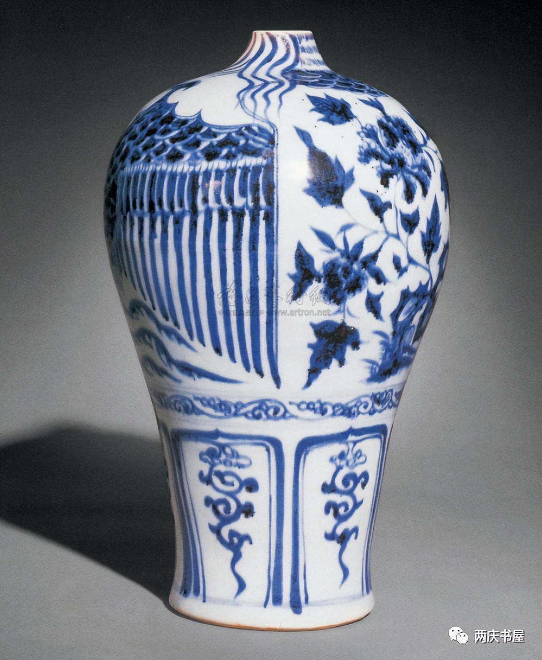 意大利藏元青花凤首梅瓶,大英博物馆元青花葡萄纹玉壶春瓶