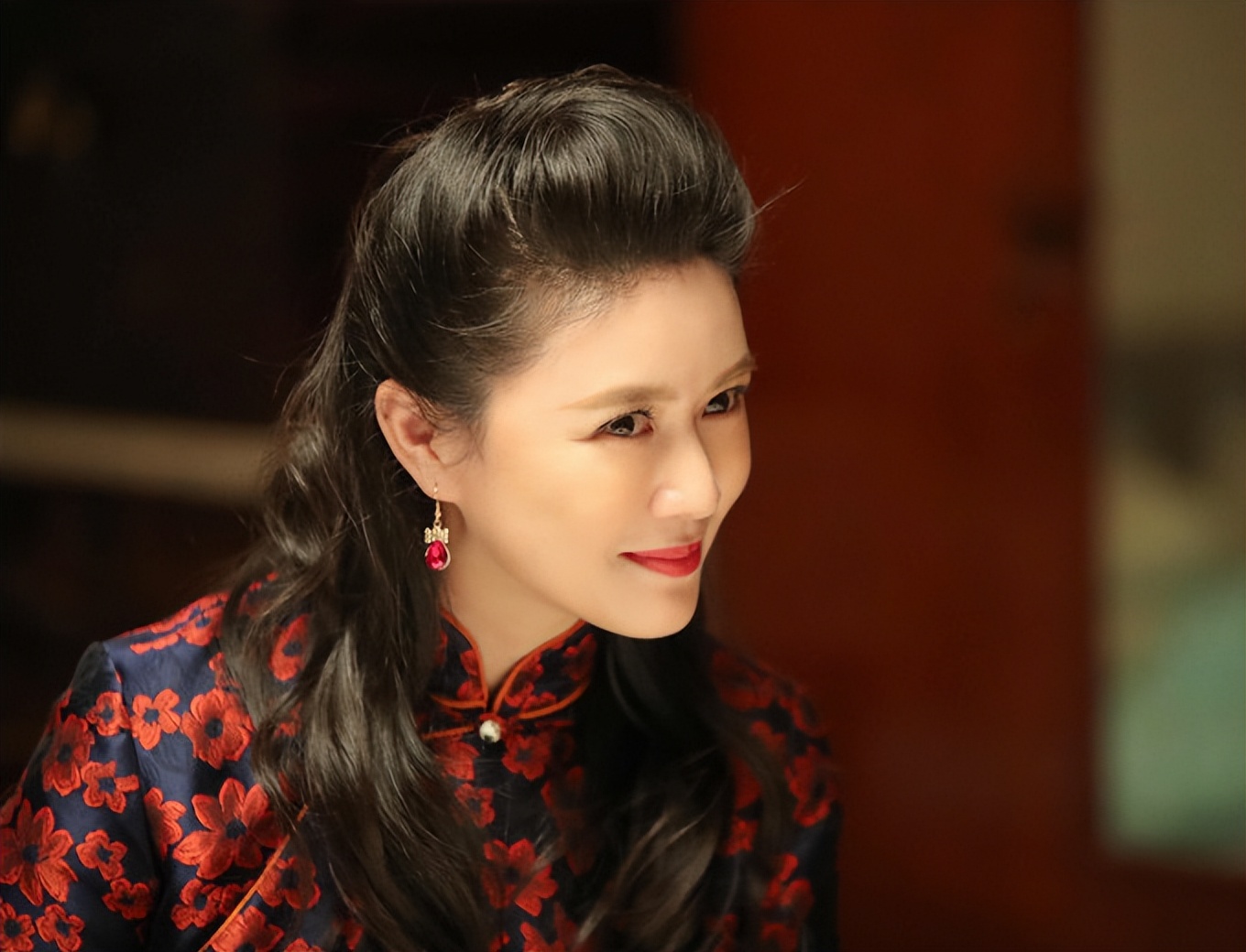 田海蓉丈夫怎么死的,电视明星田海蓉照片