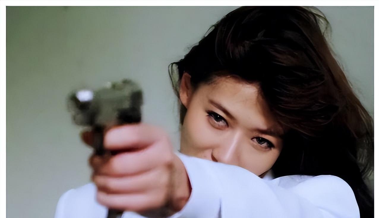 汤唯和吴倩莲相似的度有多少,汤唯和吴倩莲太像了