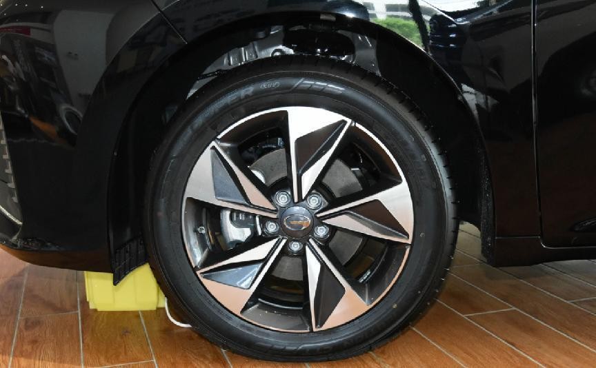 代步家用两不误四款紧凑型mpv推荐,家用级mpv桃花眼不妨看看这两款