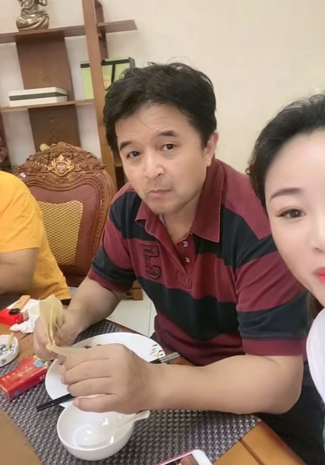 64岁毕福剑近况曝光！曾祸从口出被央视开除，如今竟成了如此模样