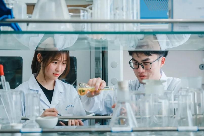 中国近三年投资超500亿的项目,中国今年计划投资多少万亿