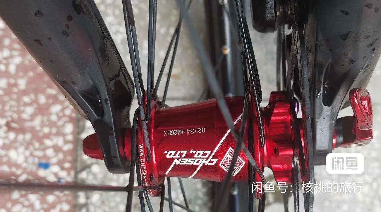 个人急需转让二手碳纤维自行车,麒麟区二手山地车个人出售