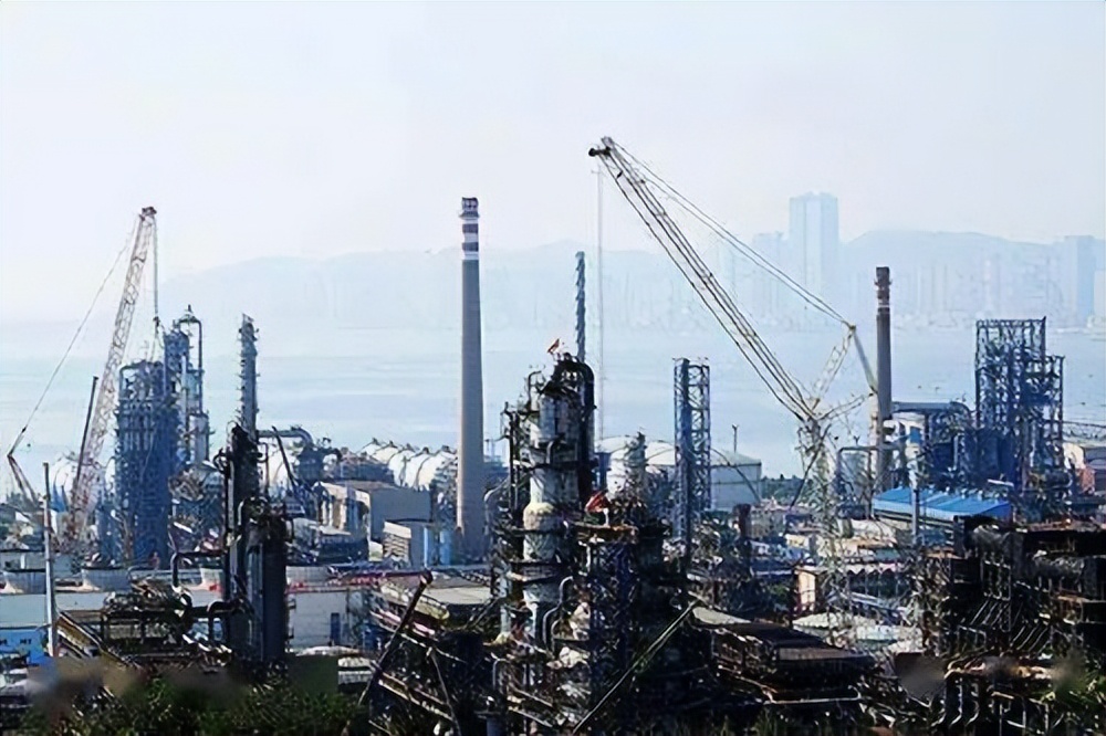 中国南海油田开采情况,中国南海发现80亿吨油田