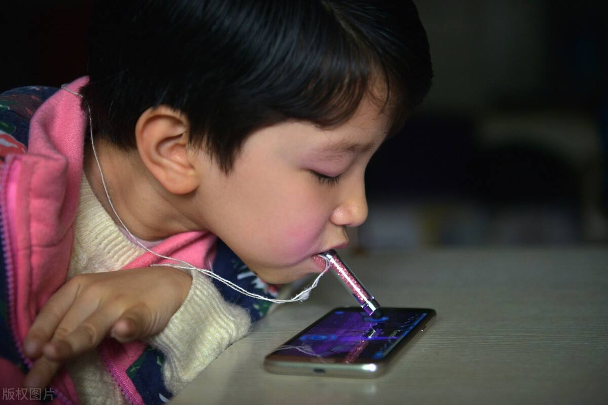 微信朋友屏蔽与拉黑有什么不同,孩子把你的微信直接拉黑该怎么办