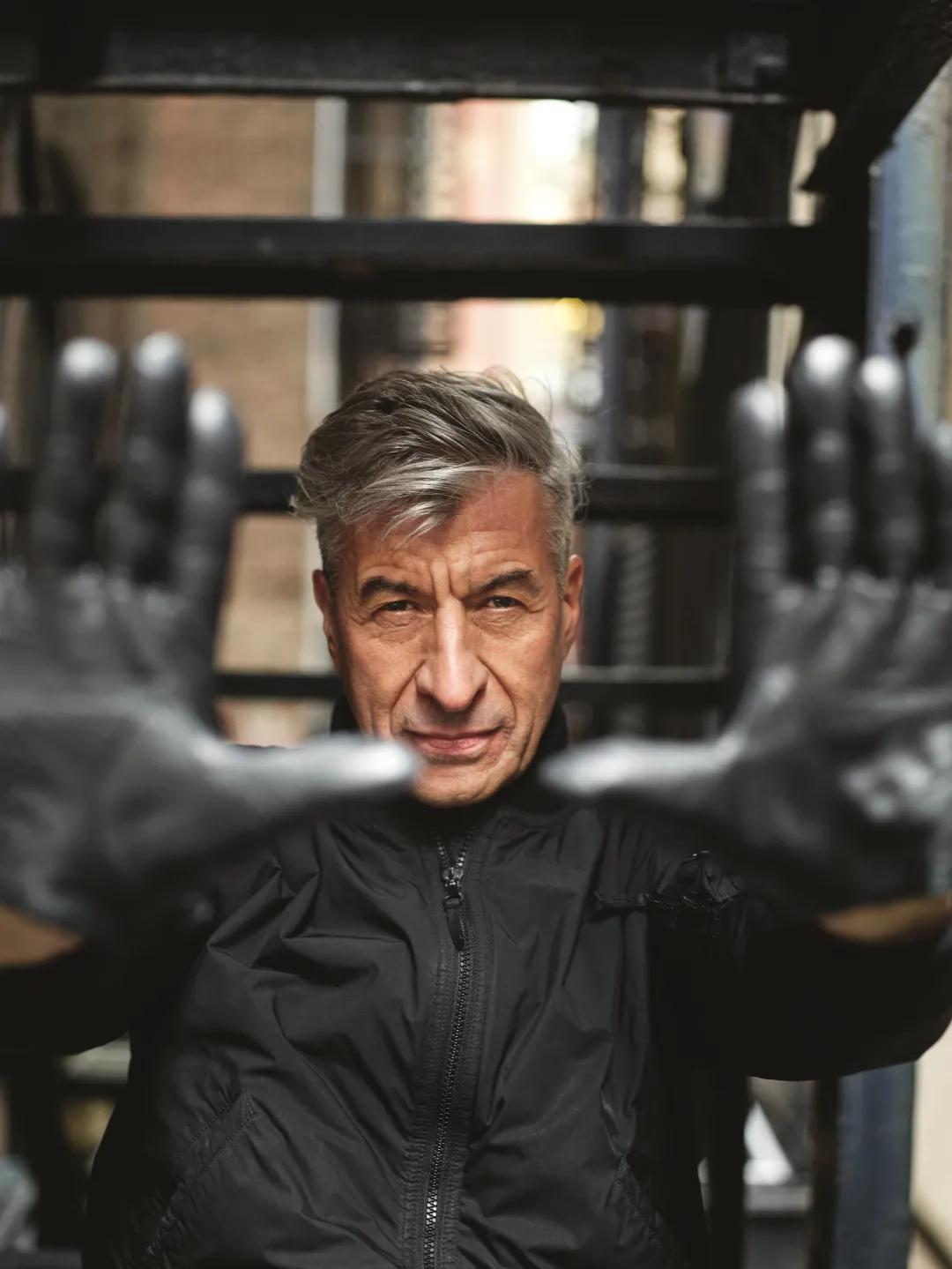 RR·PEOPLE|卡特兰：恶作剧艺术家