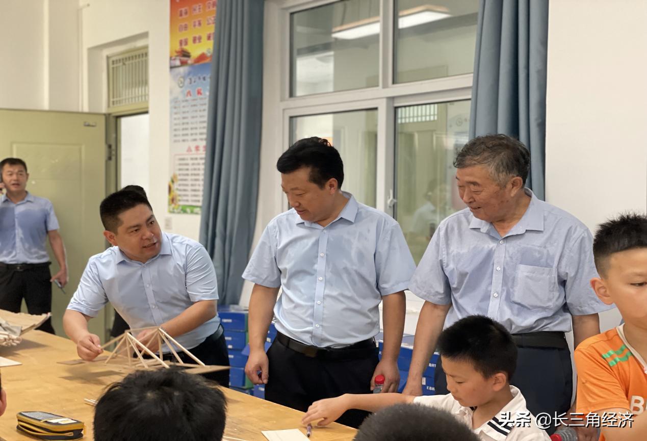 校站结合育桃李，精心护航伴成长