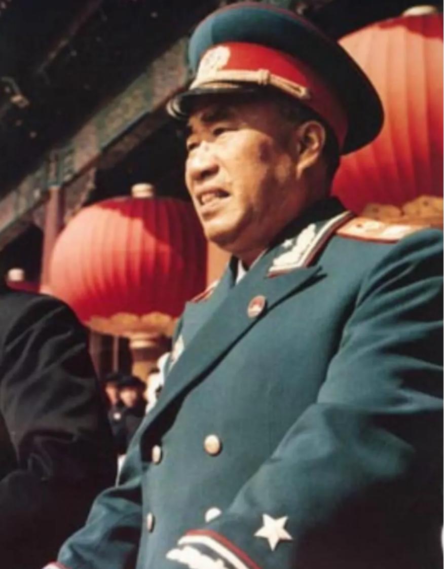 老财主家搜出欠条，署名是解放军总司令，*德朱**听说后：接他来北京