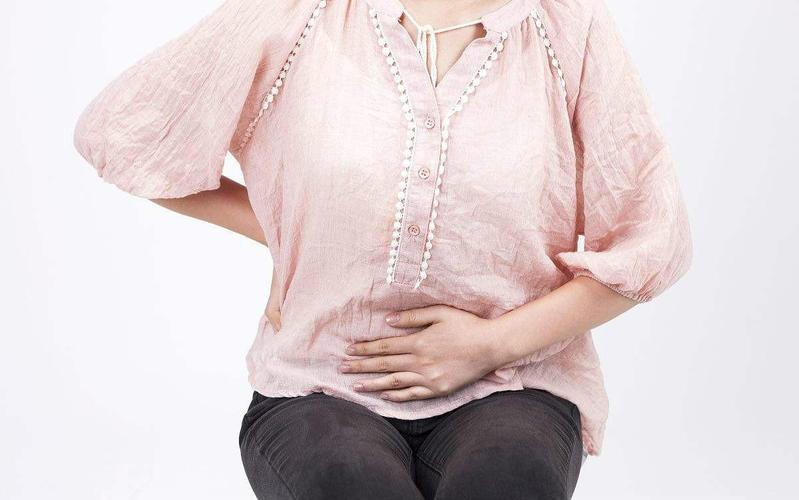 原来是这几个坏习惯导致女生来大姨妈，身上总有股腥味？趁早改掉