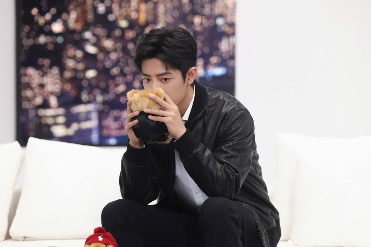 提前一个月的“新年快乐”，肖战参加拉夫劳伦直播，透露选香守则