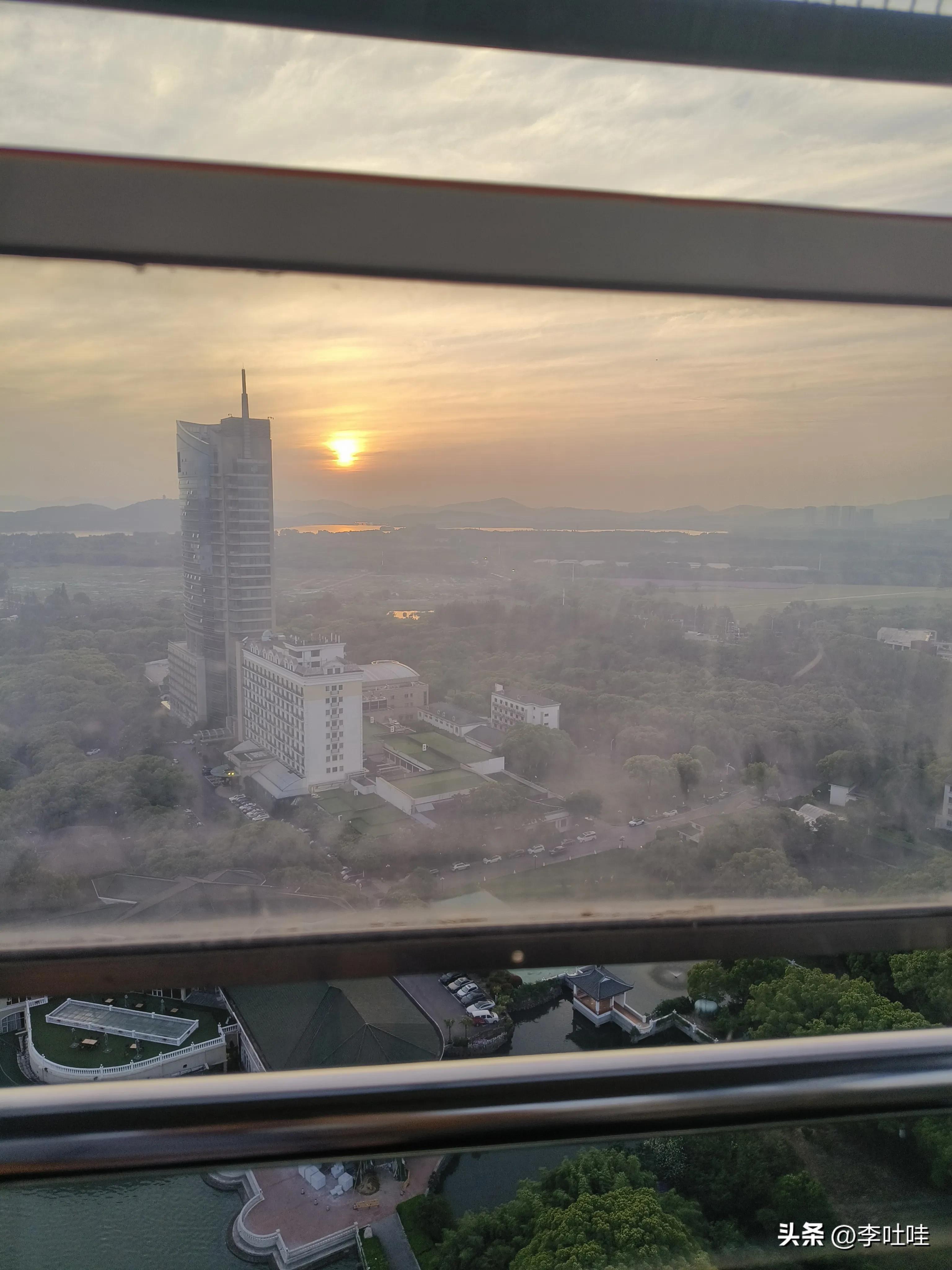 宁愿高薪聘请也不给老员工加薪,公司宁愿高薪聘用不给老员工加薪