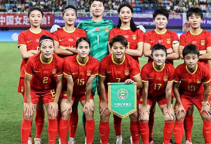 为什么现在的足球都缺少好的后卫,足球战术为什么最难