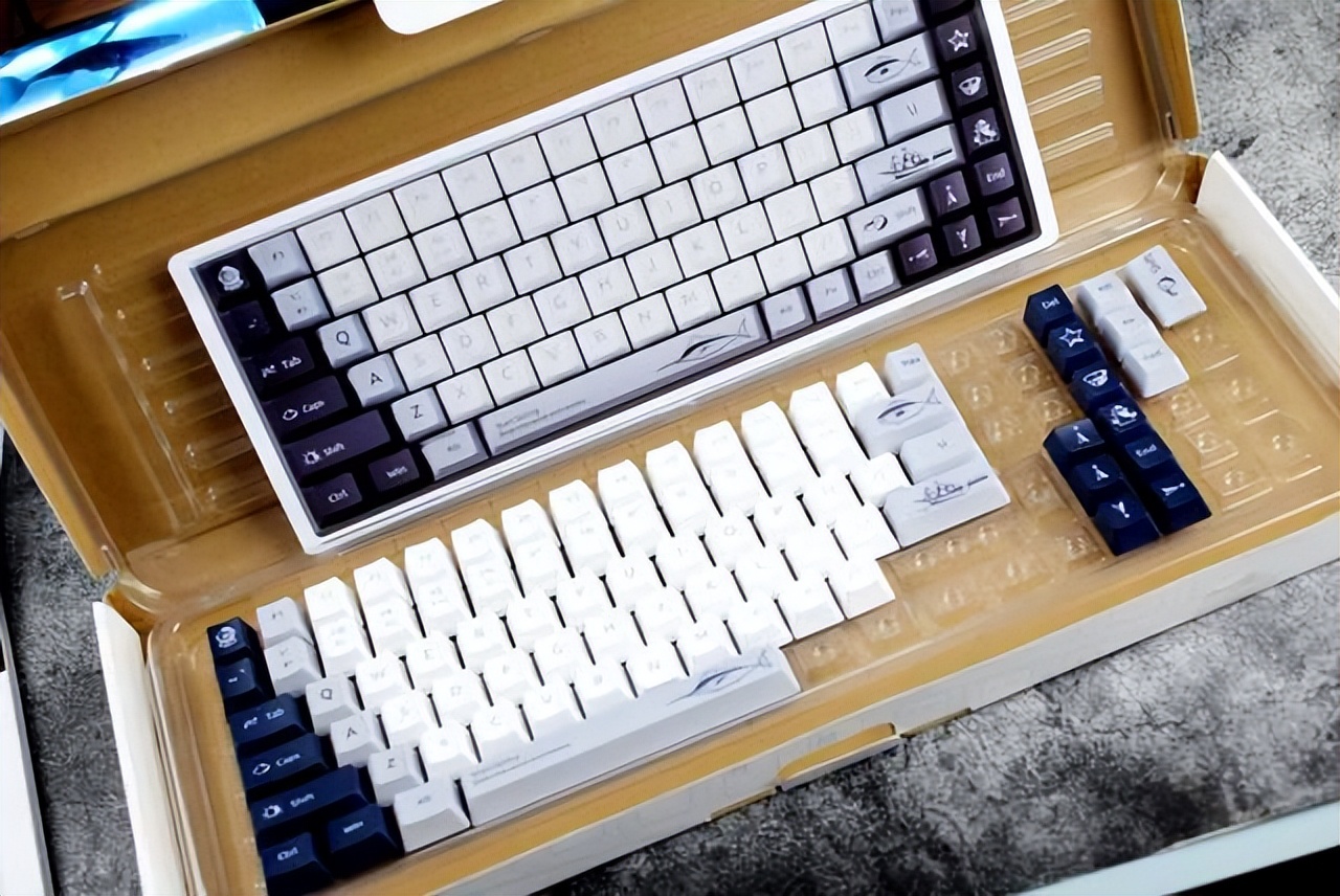 键盘推荐100-200学生党87键红轴,性价比最高的cherry轴机械键盘