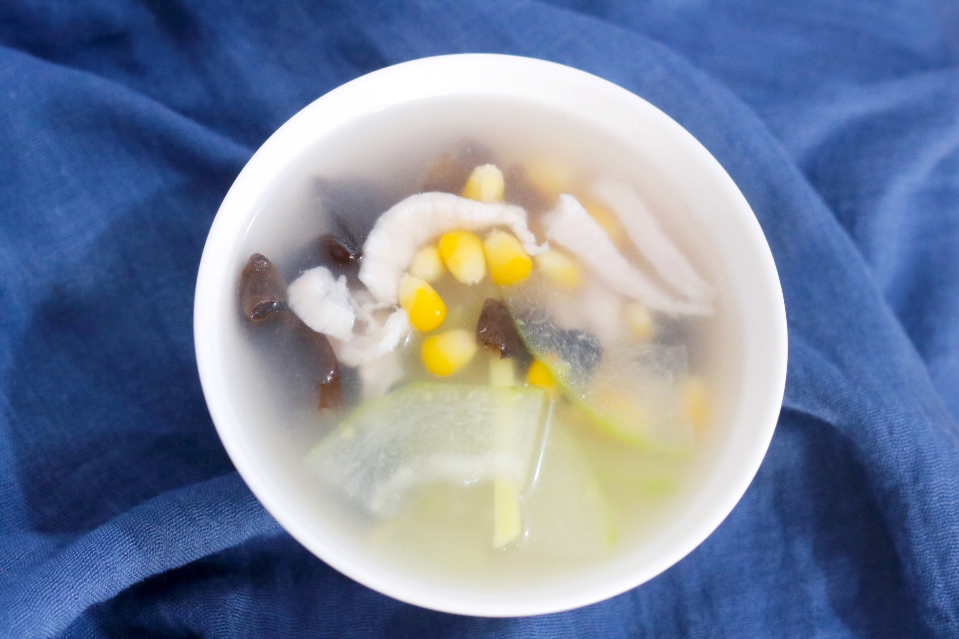 “入秋3碗汤，火气全散光”，“3碗汤”分别指啥？秋季记得多喝