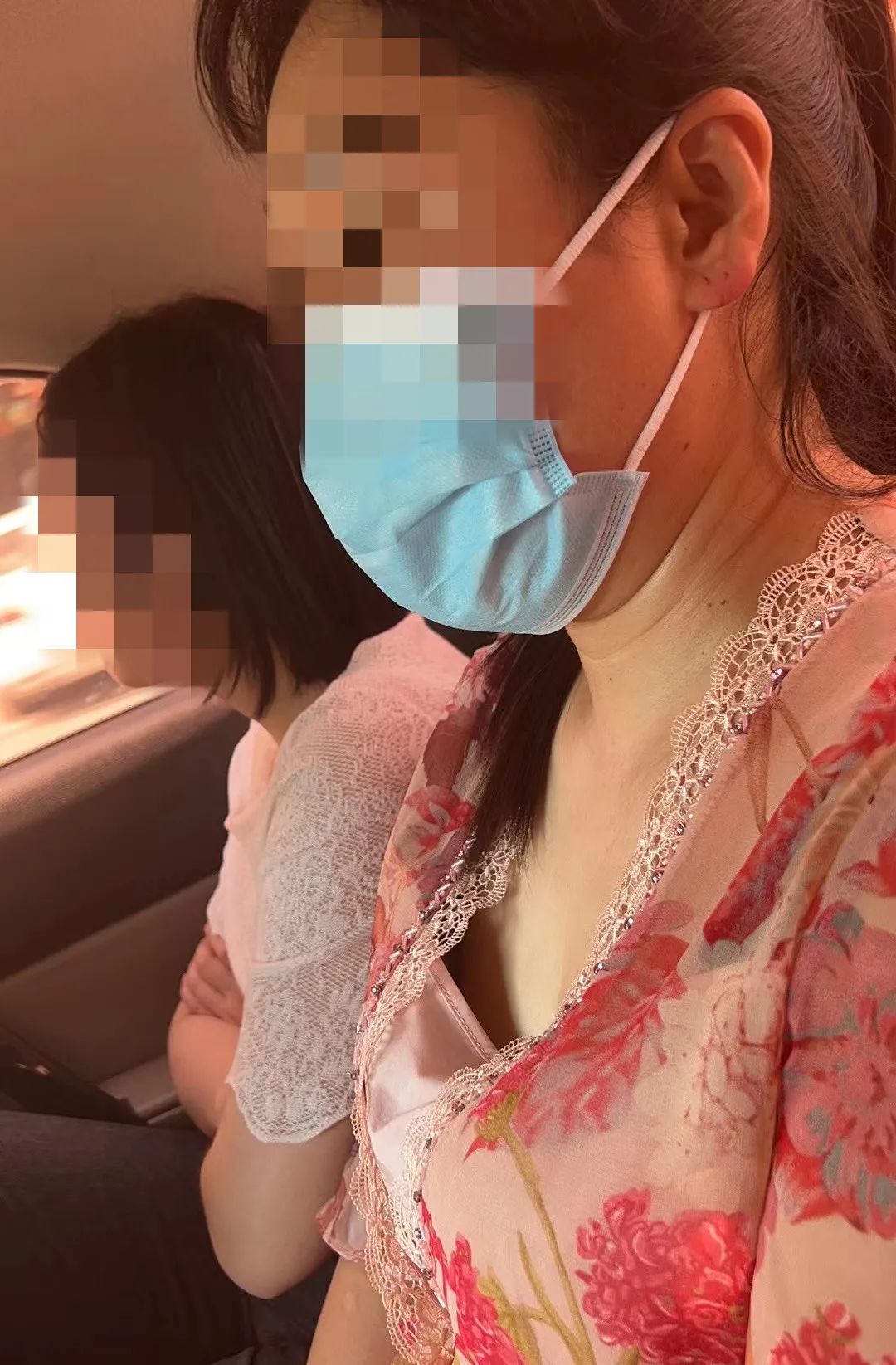 网恋女友主动提出见面送礼物吗,网恋女友要礼物实为骗局来诈骗