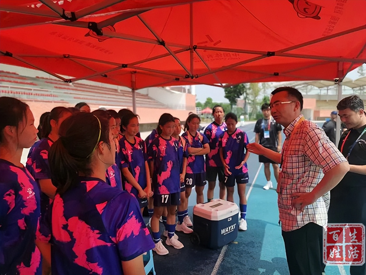 铿锵玫瑰绚丽绽放夺冠,铿锵玫瑰女足夺冠完整版