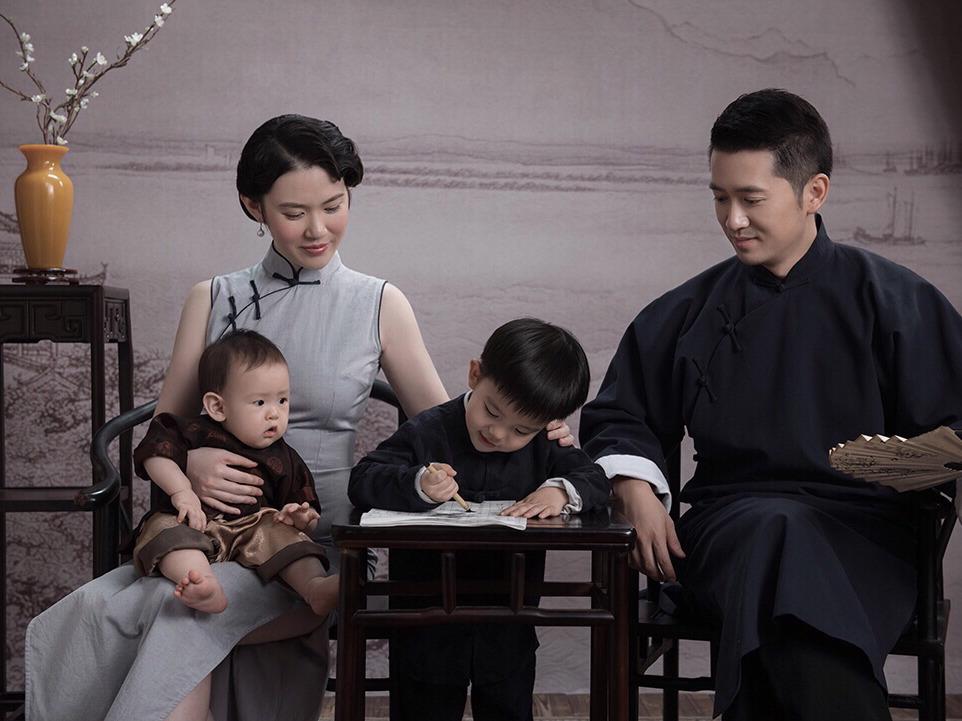 比贫穷更可怕的是家庭的内耗,一个家庭最可怕的不是穷而是内耗