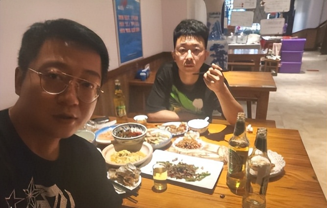 5组网红大V撕破脸，兄弟闺蜜反目成仇，员工组团跑路