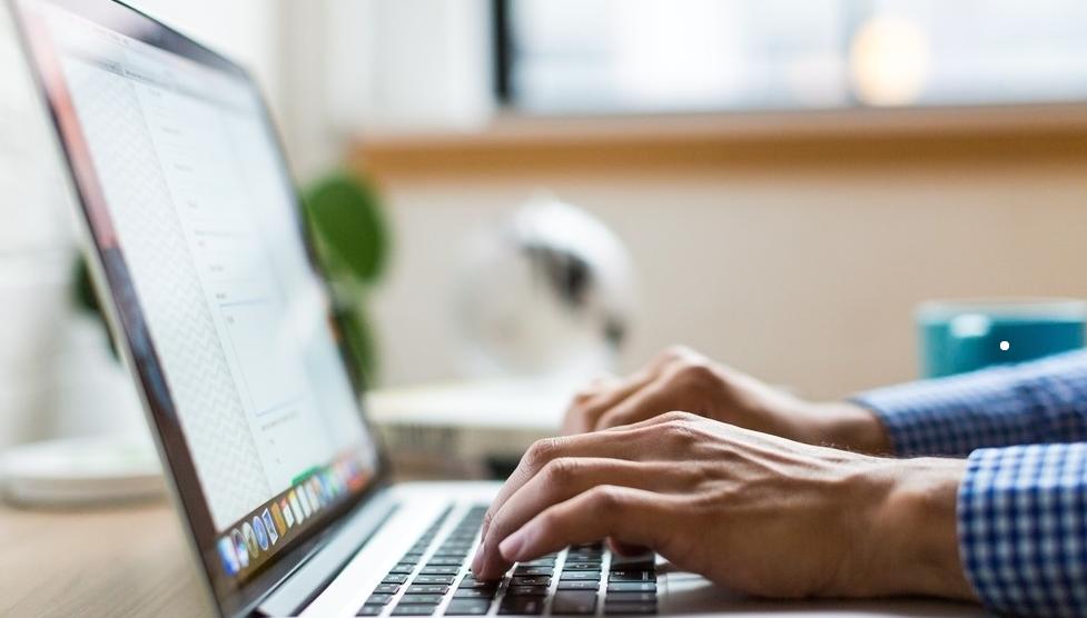 轻薄本游戏本商务本有什么区别,游戏本轻薄本全能本怎么选