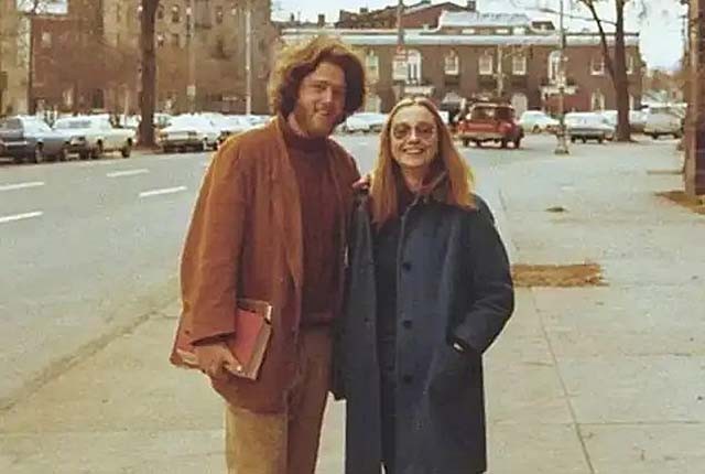 克林顿希拉里私下关系,希拉里腐败调查