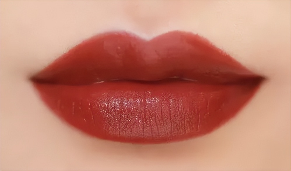 新手如何化妆自然不卡粉,新手如何化妆出无瑕零毛孔的皮肤