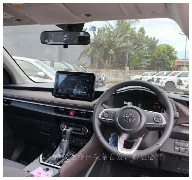 全新丰田威驰实车曝光，颇有凯美瑞的感觉，换装混合动力系统