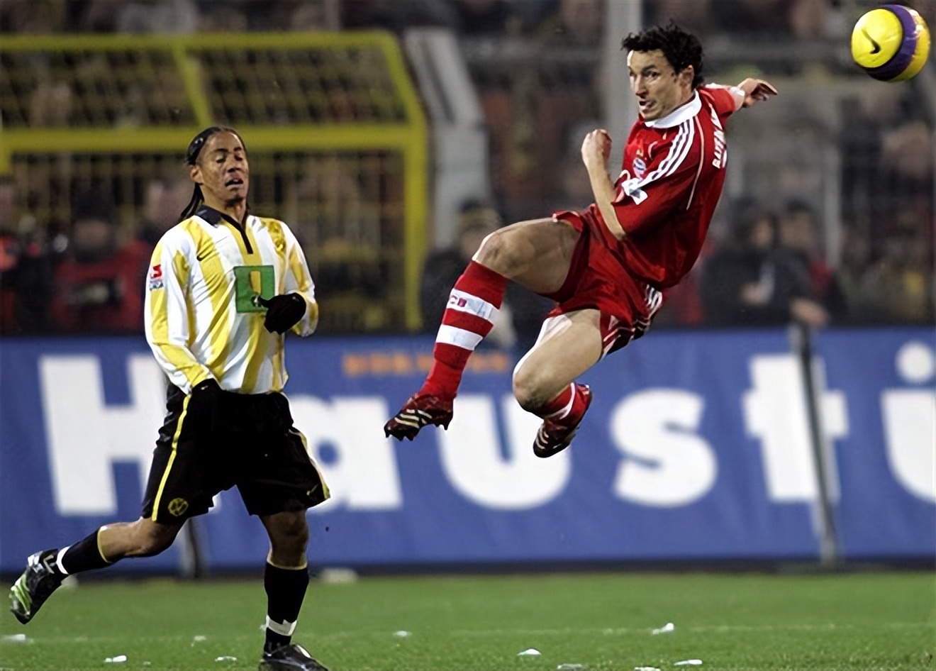 29岁还是巴萨替补，31岁却成拜仁队长，红黄牌大户照样能大器晚成