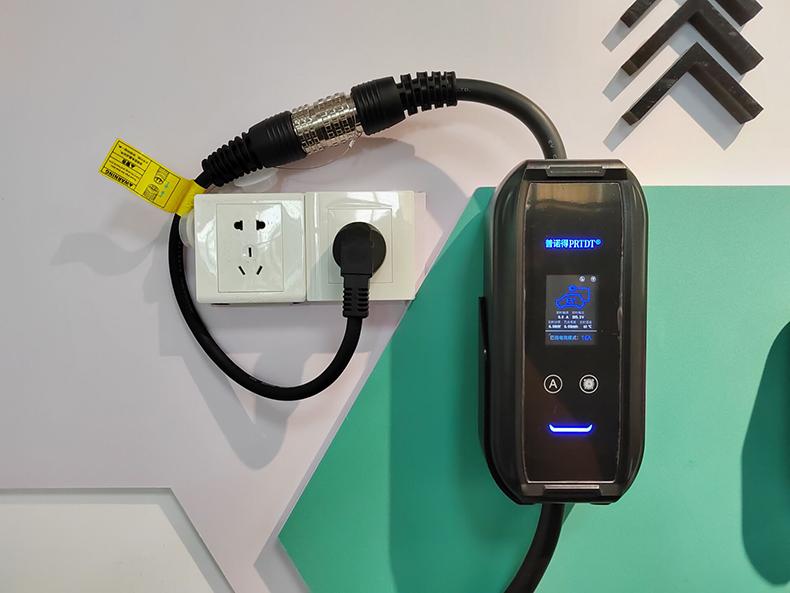 哪吒v家用充电桩可以快充吗,哪吒v便携式充电枪是多少瓦