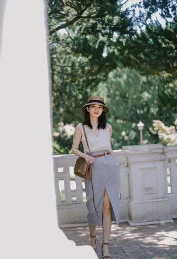 一条“腰带”打造衣橱精致感，学习博主三木怎么搭，高级又有气质