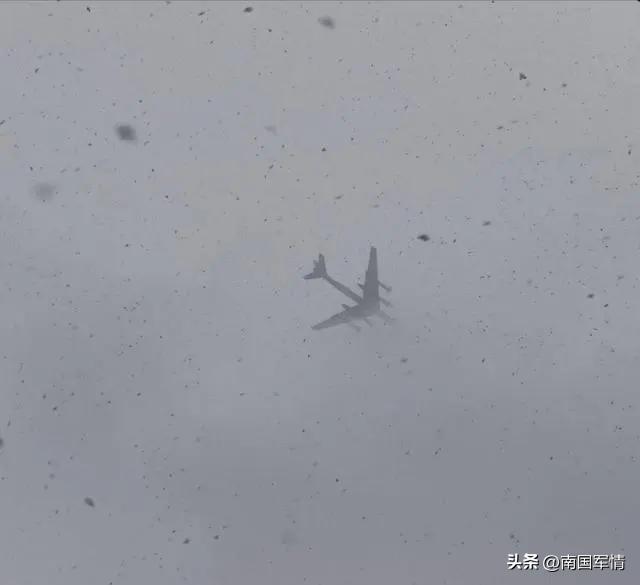 中俄两军在日本海等上空战略巡航,中俄战机联合巡航日本