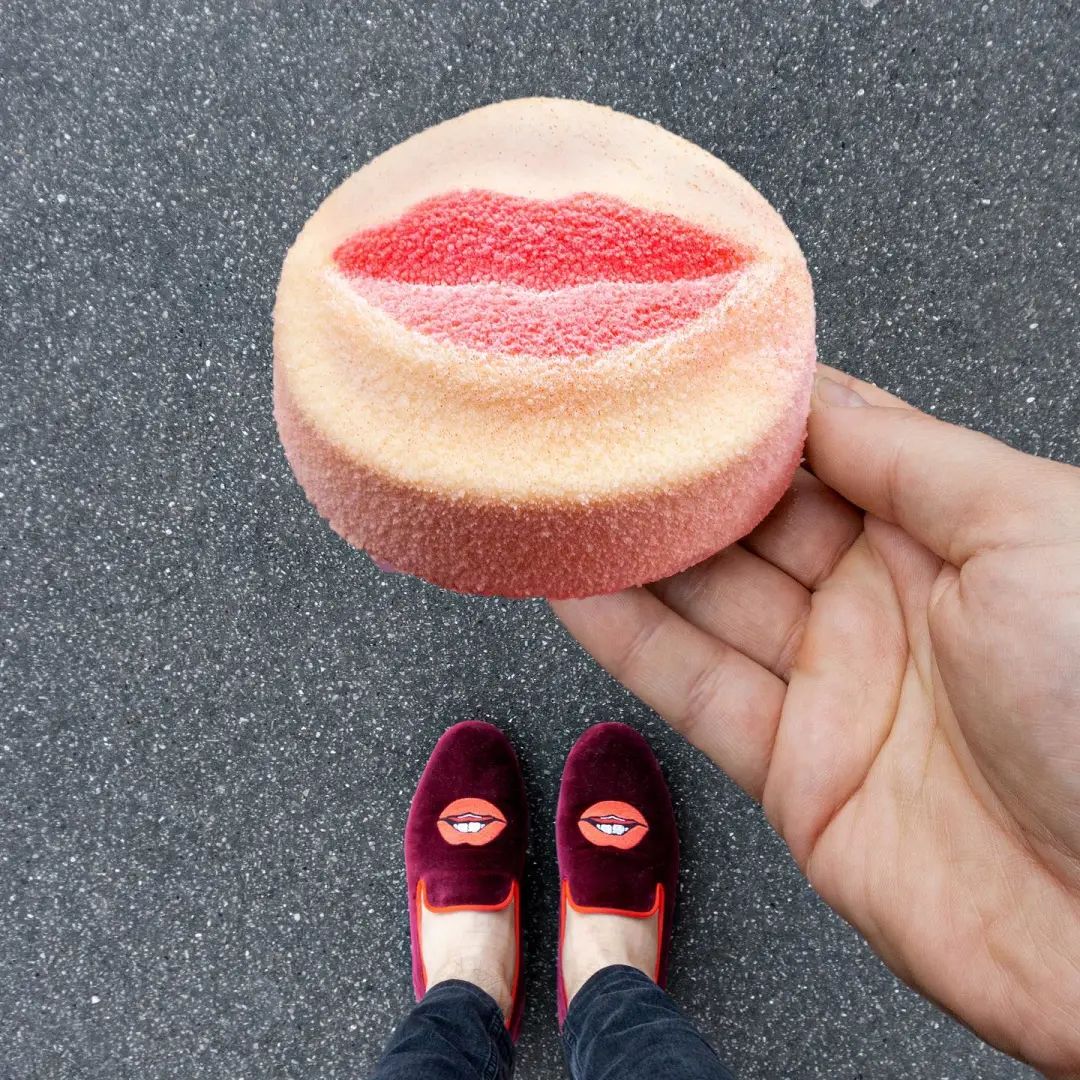 跟着「鞋子哥」逛巴黎甜品！每双鞋都适配！还能这么拍！