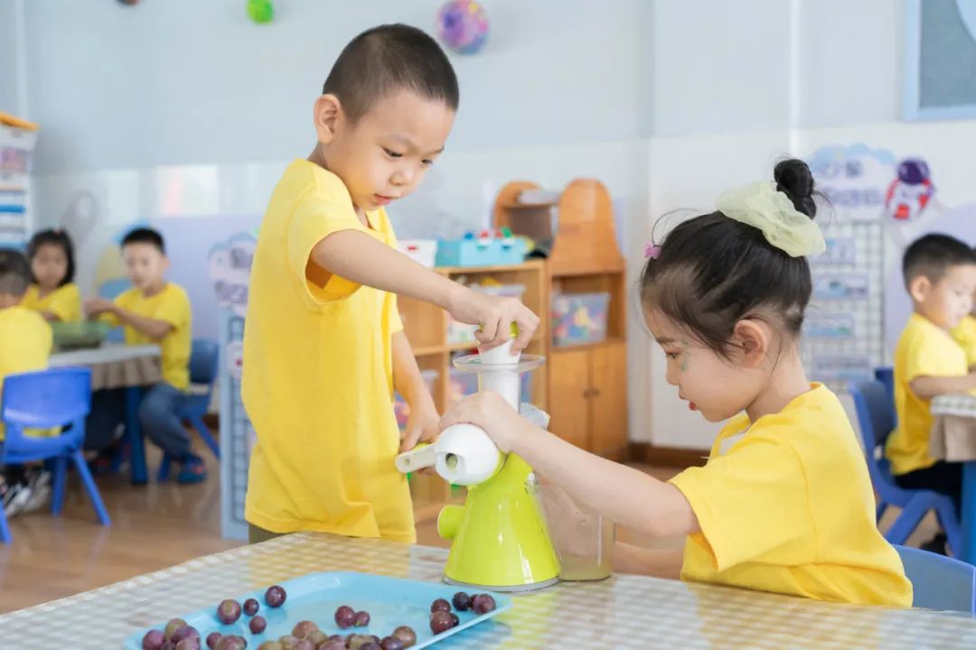 秋光如岁邂逅一场欢喜——临猗县直一园开学季