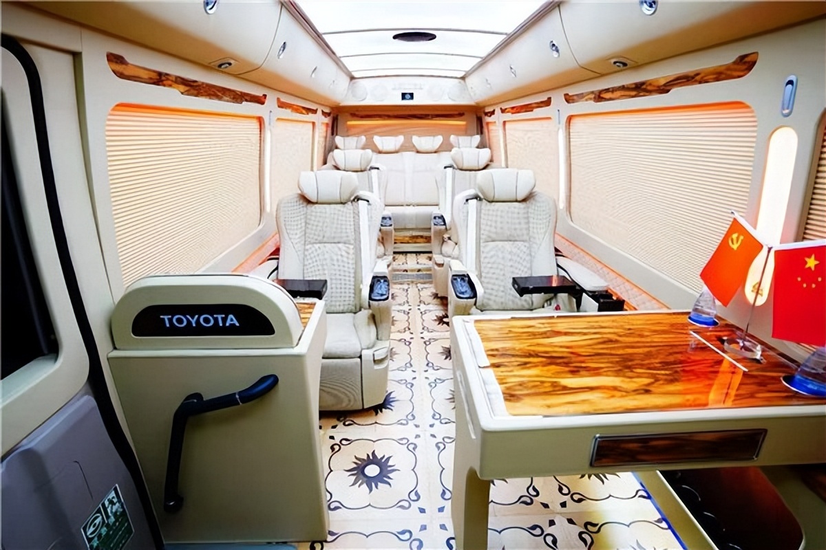 丰田考斯特6座商务车报价,丰田中巴车考斯特报价