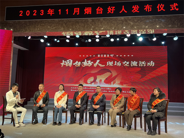 致敬11位平民英雄,2022年致敬平凡英雄的微视频