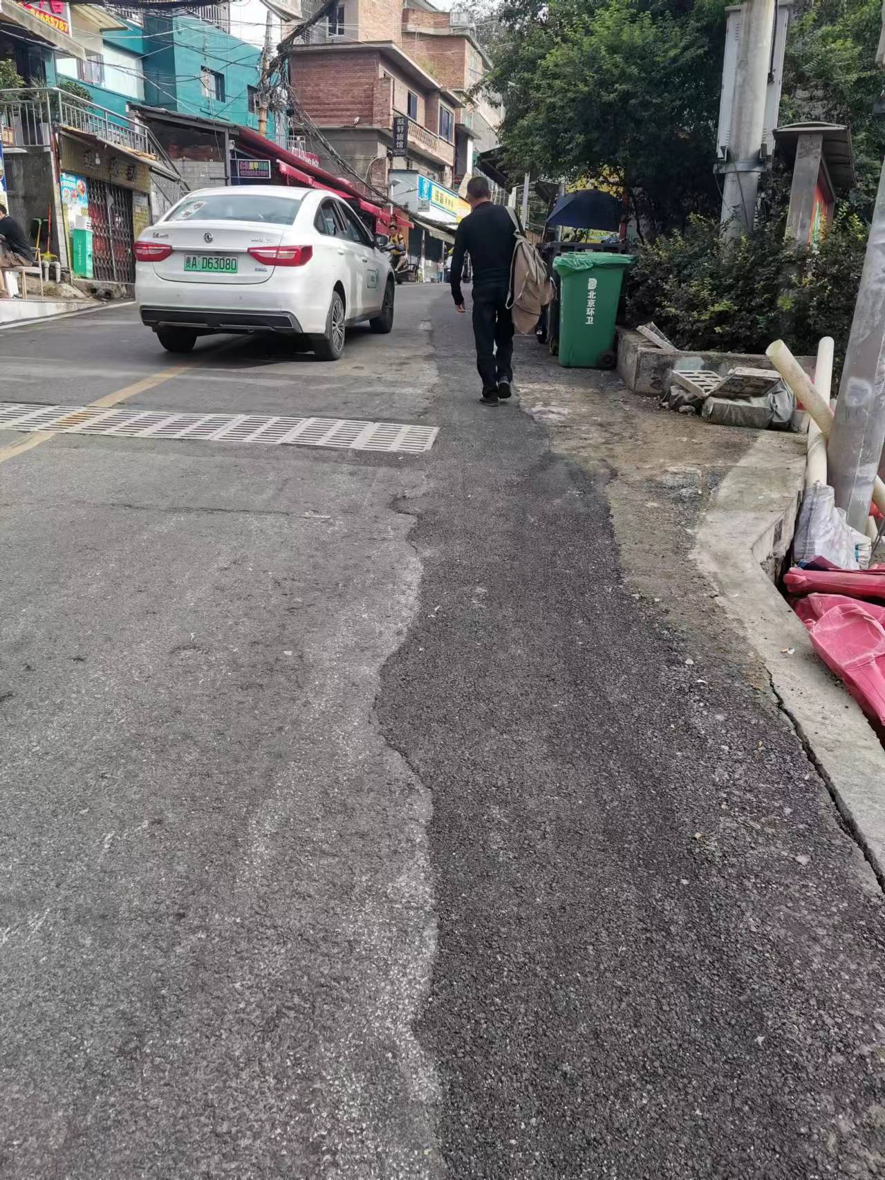 施工莫留“尾巴”！宅吉路多条“疤痕”被抚平