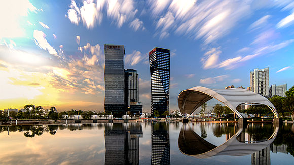 王健林万达资本困局,王健林万达广场估值