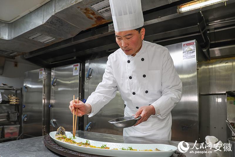 徽菜大师胡建东宣城,徽菜名厨大师胡建东