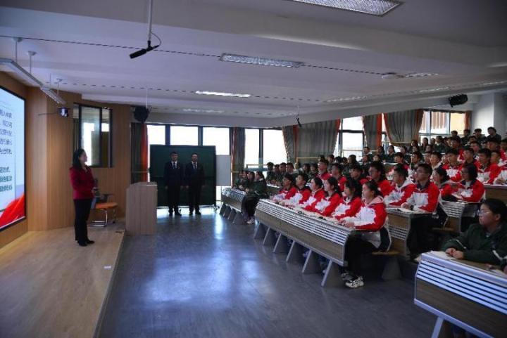 曲靖市基础教育扩优提质,曲靖教育优先发展