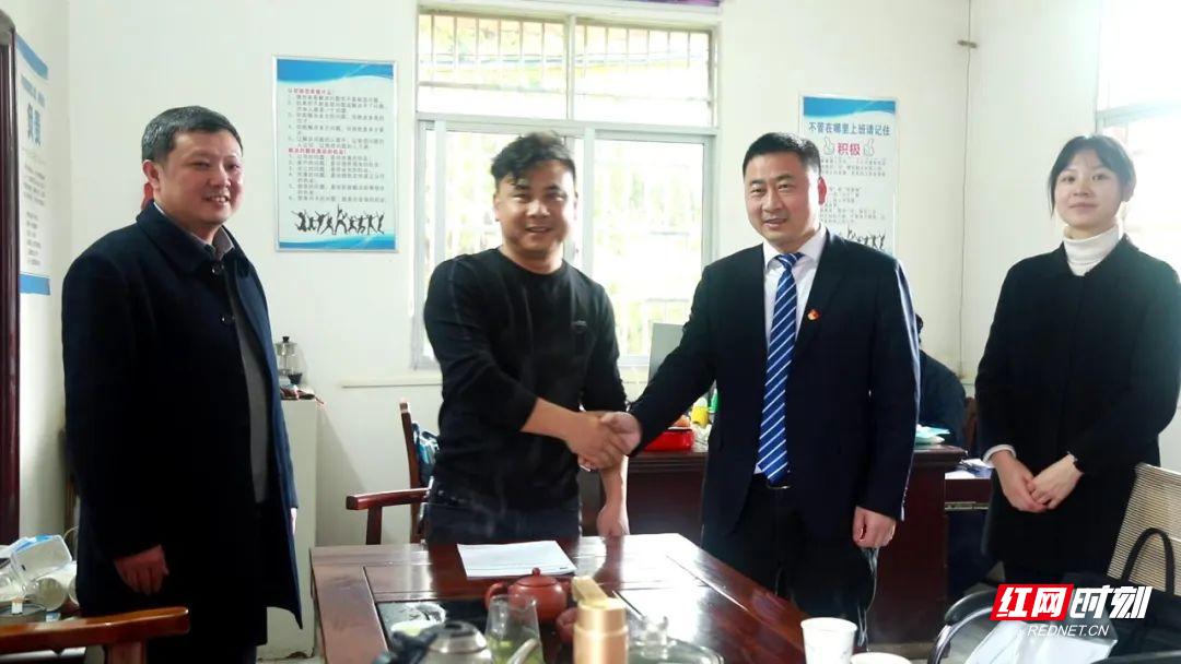 汝城:银行上门送“良油”企业复工“加速跑”