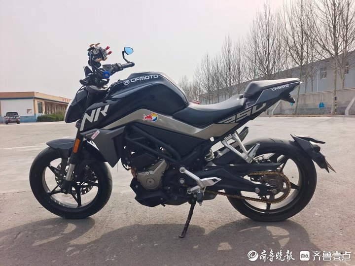 “年轻人大玩具”卖不动了？2024春天，摩托车打响“价格战”