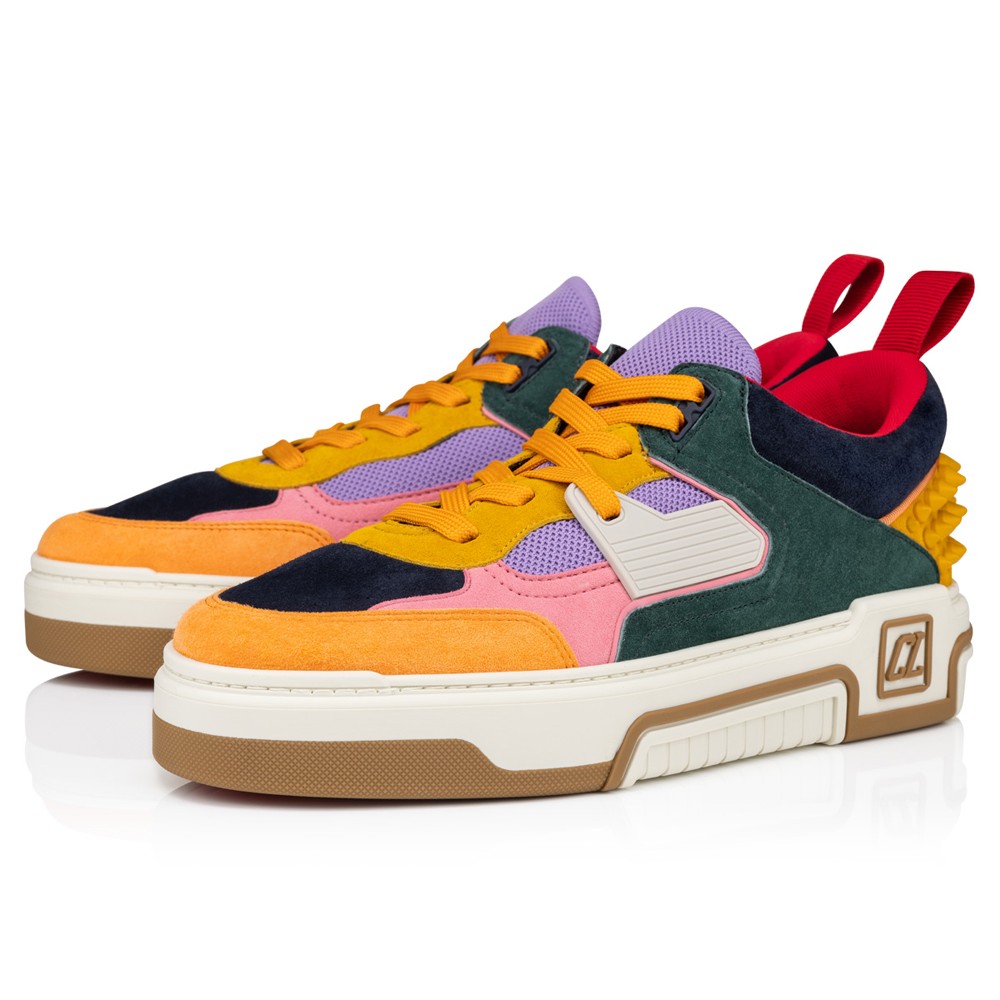 明星都在穿的CL「红底鞋」！居然是这种脚感！