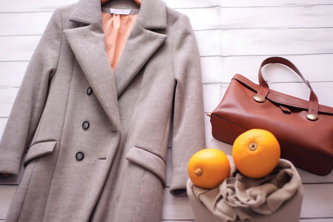 用洗衣机洗羽绒服的正确方法,在家洗衣服羽绒服的正确洗法