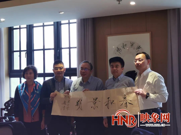 开封文职院与健鼎科技集团校企合作会议顺利召开