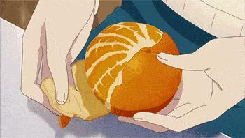 大量吃桔子手发黄吗,吃橘子时白色的丝能吃吗