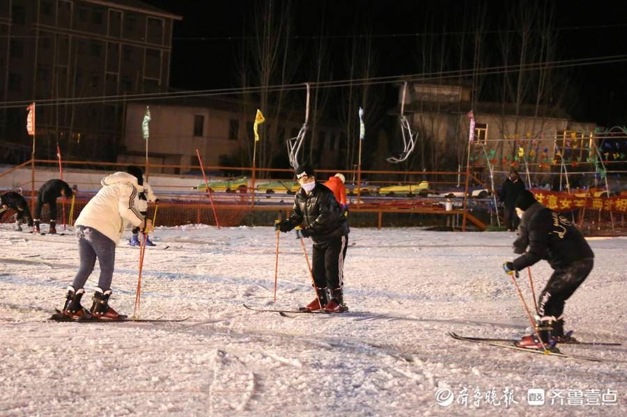 我们一起相约徂徕山滑雪场跨年夜,徂徕山滑雪场畅玩季
